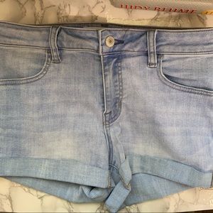 cuffed light wash denim high-waisted shorts